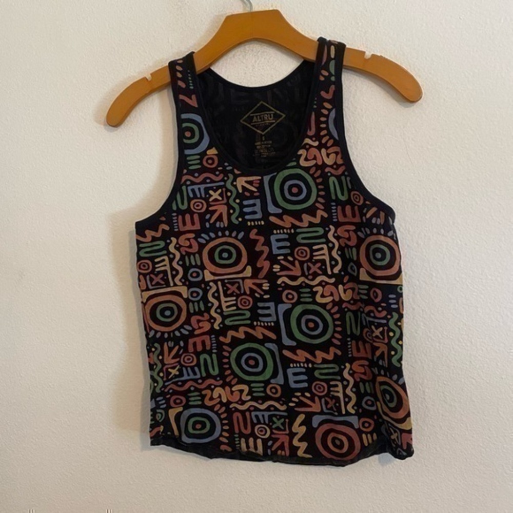 ALTRU APPAREL BLACK TANK TOP SIZE SMALL